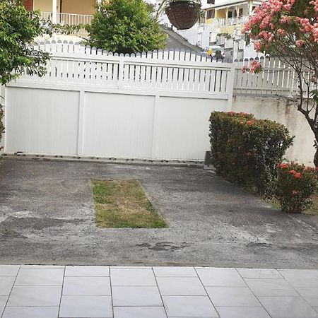Le P'Tit Nid Cocodydy Apartment Baillif Exterior photo
