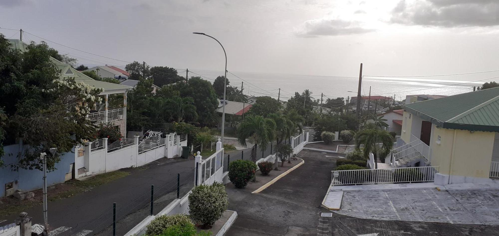 Le P'Tit Nid Cocodydy Apartment Baillif Exterior photo